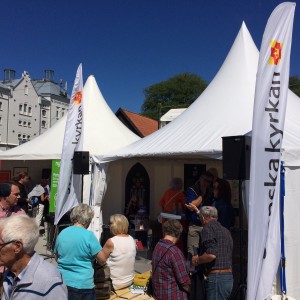 Ett par mjuka och bra skor. Är det något jag lärt mig av att vandra upp och ner för Visbys backar, så är det att ett par justa skor är a och o om du ska ta dig mellan domkyrkan och hamnen. Till exempel!