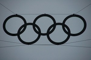 Bild på Olympiska spelens ringar i svart